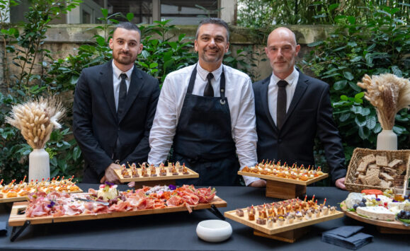 corporate catering Miami, event catering South Florida, food station, Miami catering. Corporate Events: Interactive food stations that encourage networking and conversation.