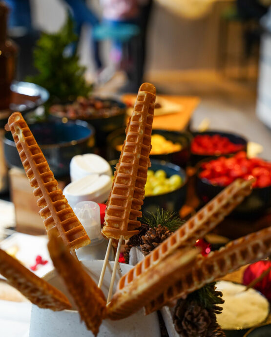 waffles-station-trade-show-activation-event-catering-miami Waffles station setup at Taste Corner’s scenographic activation during a professional trade show in South Florida